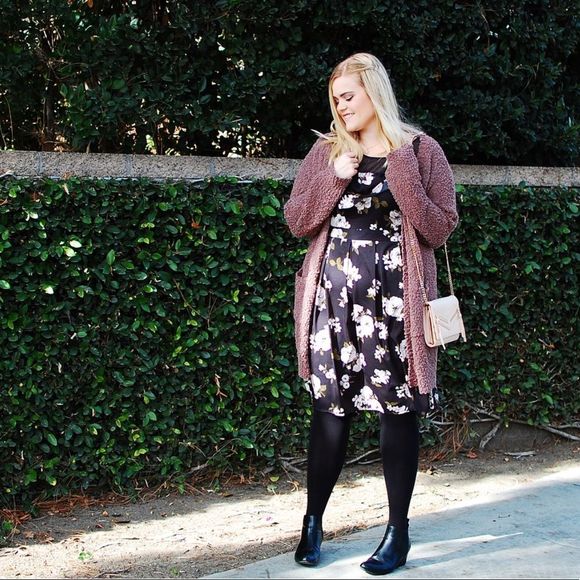 Botkier Blush and Gold Leather Crossbody Bag - Picture 2 of 9